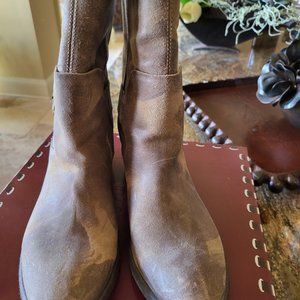 Donald pliner boots